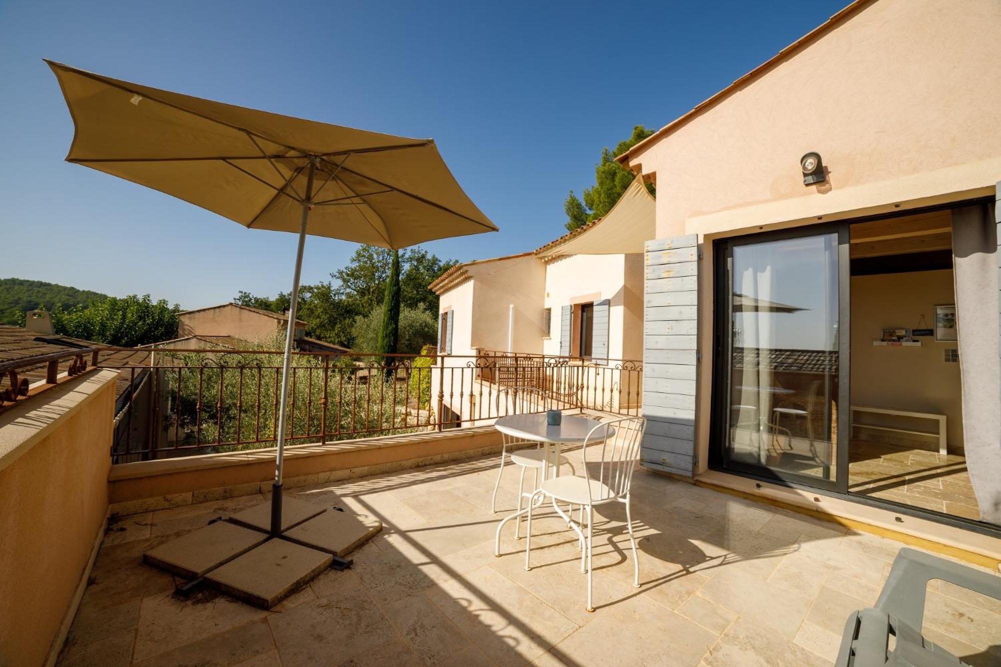 O Patio Du Mas Bed and Breakfast Callas Buitenkant foto
