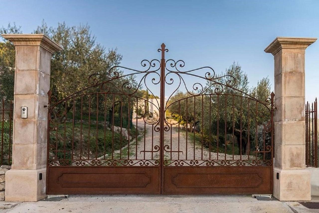O Patio Du Mas Bed and Breakfast Callas Buitenkant foto